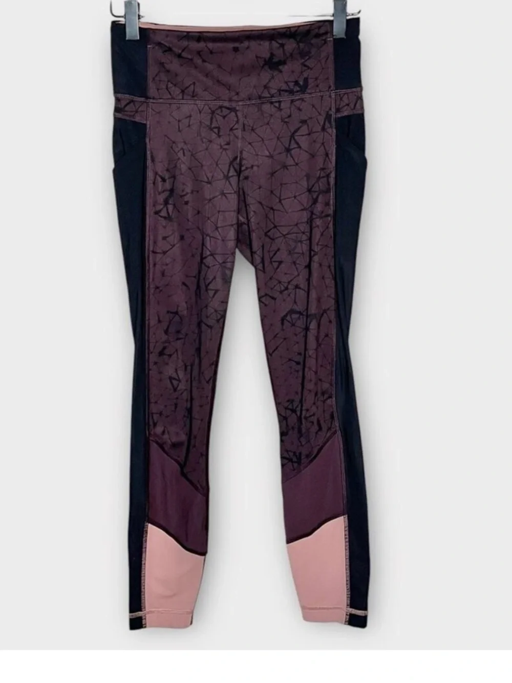 Lululemon Trail Bound 7/8 tights full on luxtreme in Star Crushed Black Cherry 4